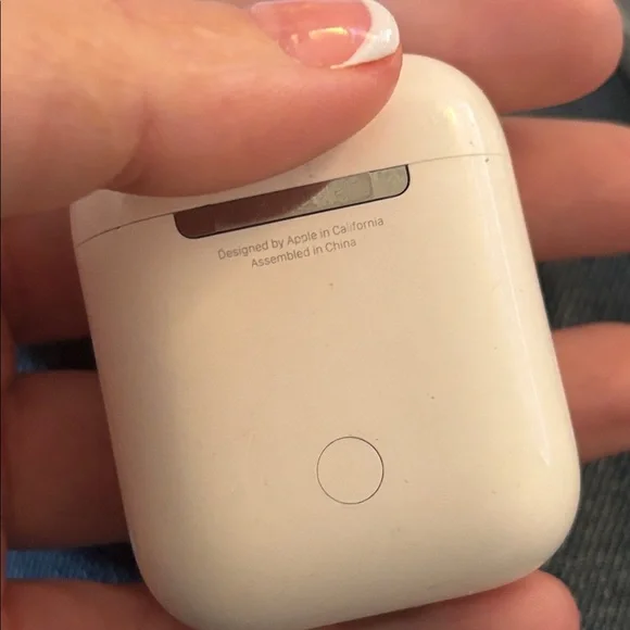 Airpods - Picture 4 of 5